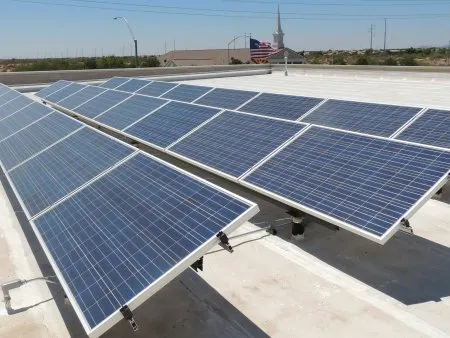 Toiture-terrasse à énergie solaire photovoltaïque